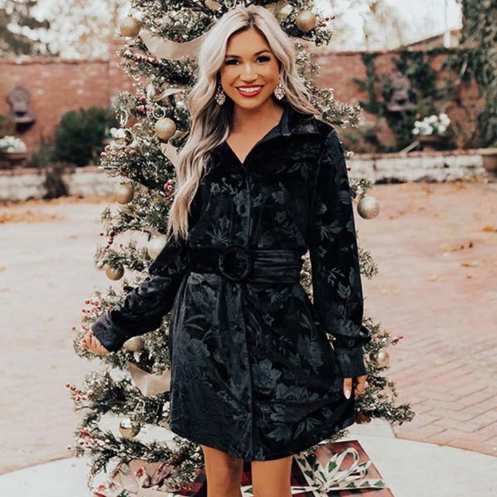 Black velvet long sleeve dress